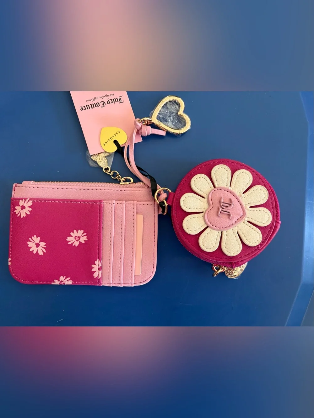 Juicy Couture Pink Floral Daisy Card Holder and Round Coin Pouch Set
